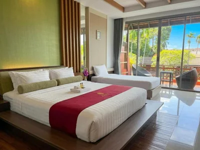 Deluxe-Dreibettzimmer — Mai Morn Resort