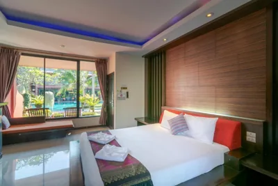 Doppelzimmer mit Poolblick — Mai Morn Resort